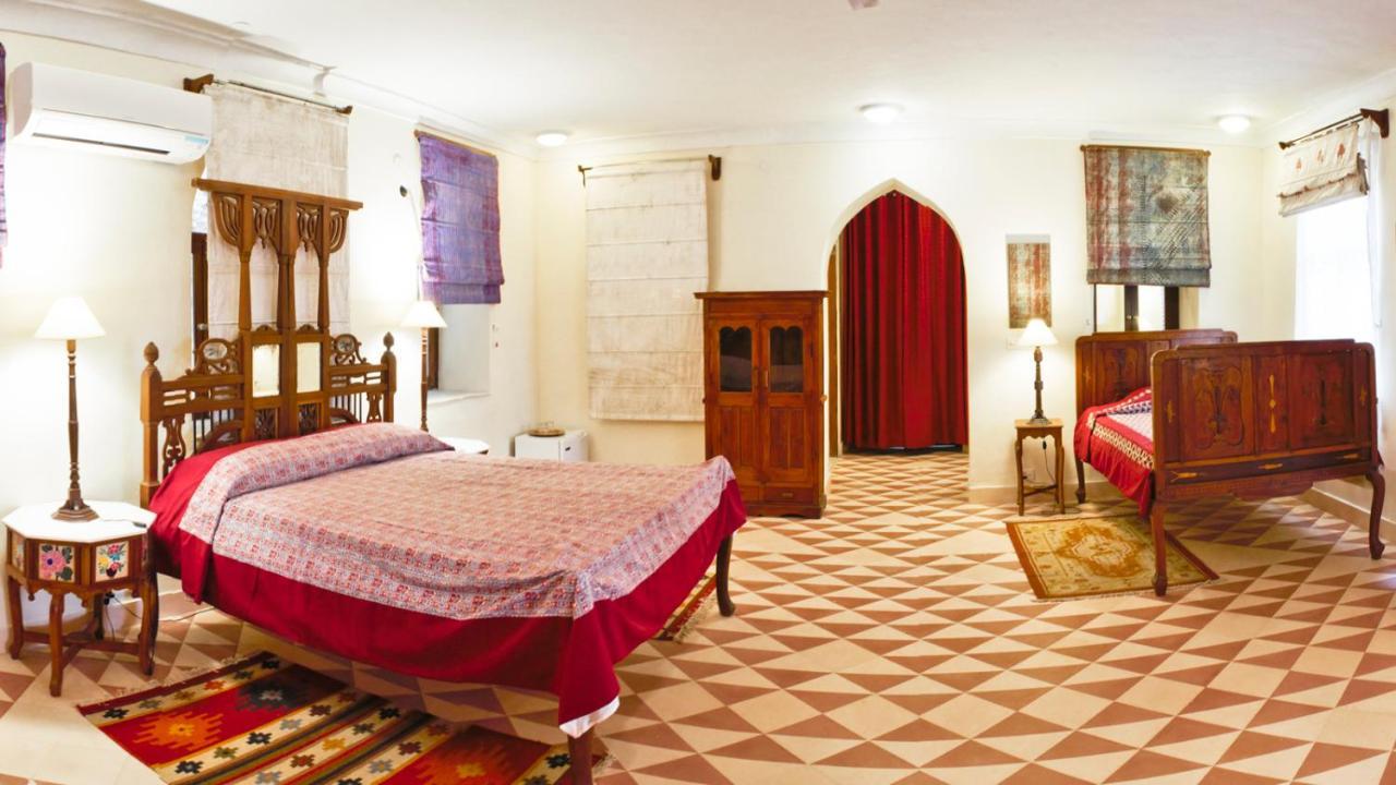 Neemrana'S - Tijara Fort Palace Extérieur photo