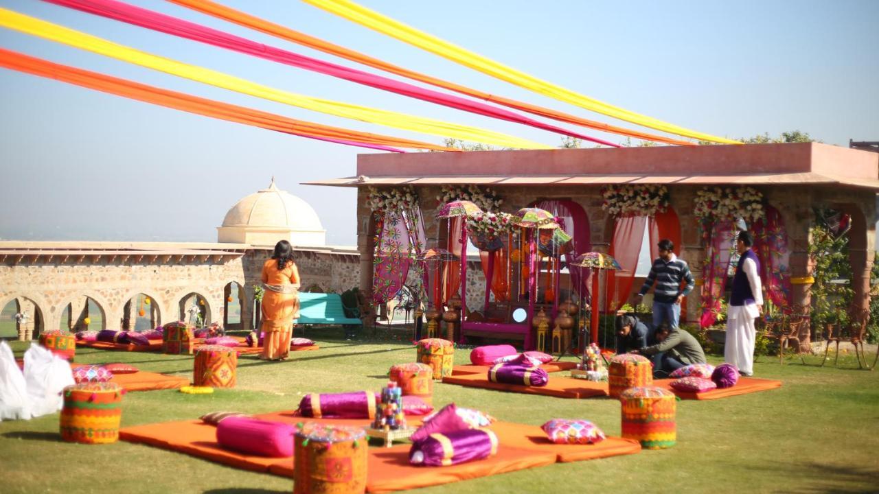 Neemrana'S - Tijara Fort Palace Extérieur photo