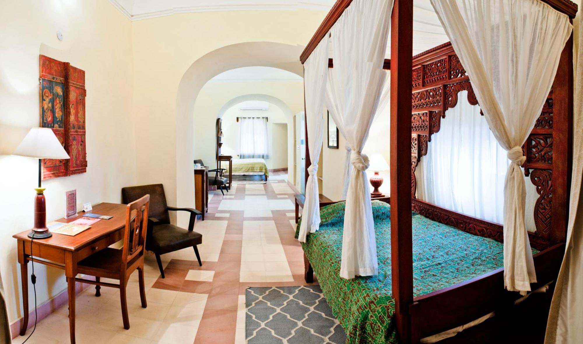Neemrana'S - Tijara Fort Palace Extérieur photo