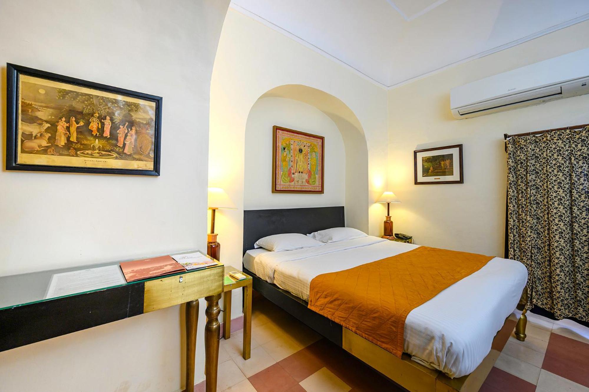 Neemrana'S - Tijara Fort Palace Extérieur photo