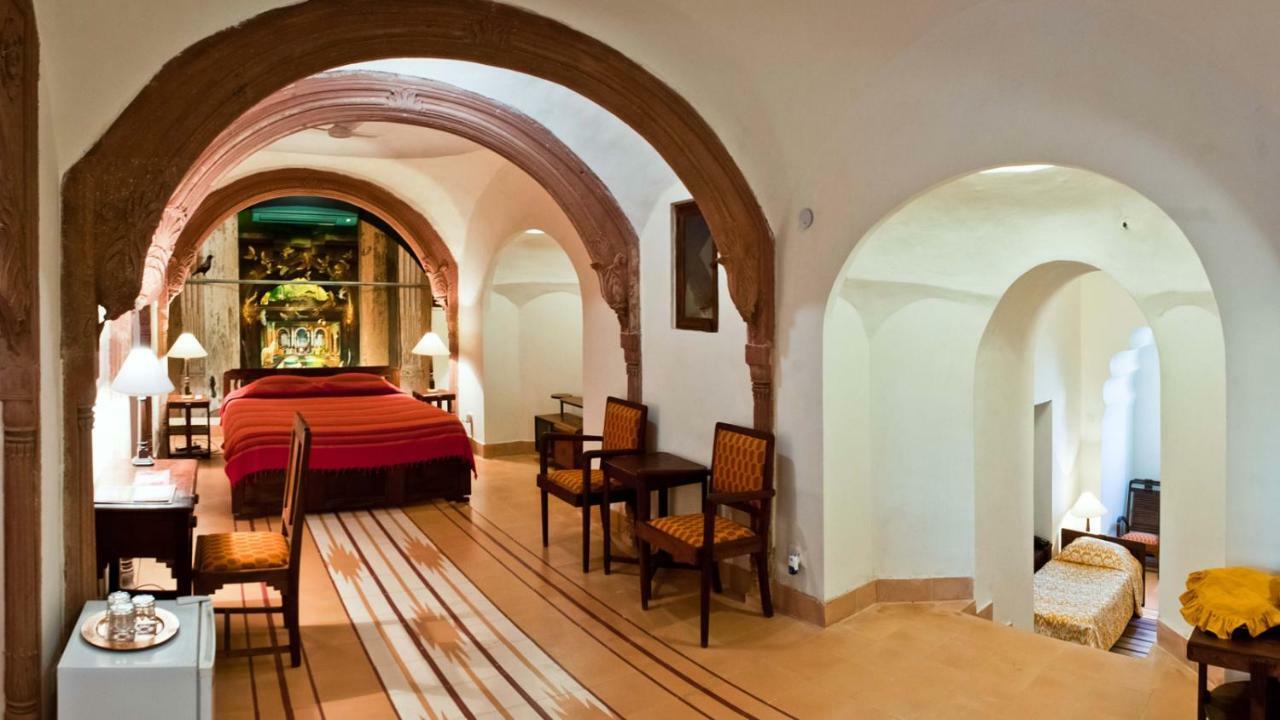 Neemrana'S - Tijara Fort Palace Extérieur photo