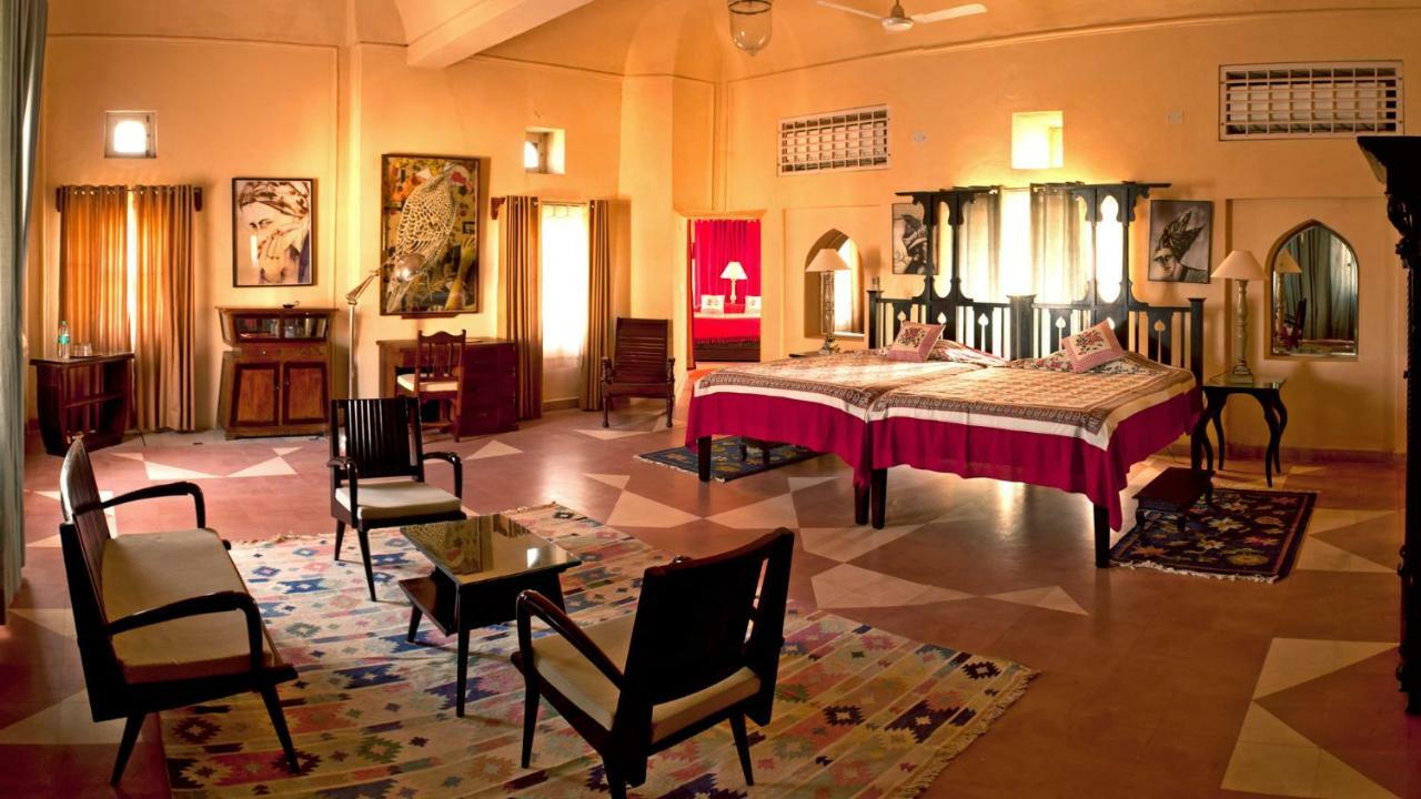 Neemrana'S - Tijara Fort Palace Extérieur photo